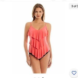 - - New MagicSuit by Miraclesuit
Swimsuit Tankini Top Sz 10 Samba
Orange